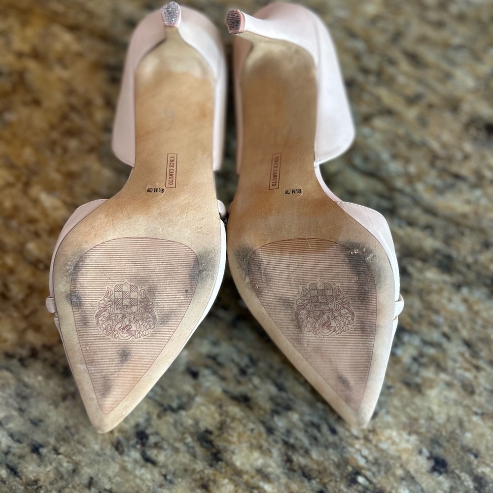 Vince Camuto | Pointed Toe Leather Heels | Size 8.5 - Picture 9 of 10